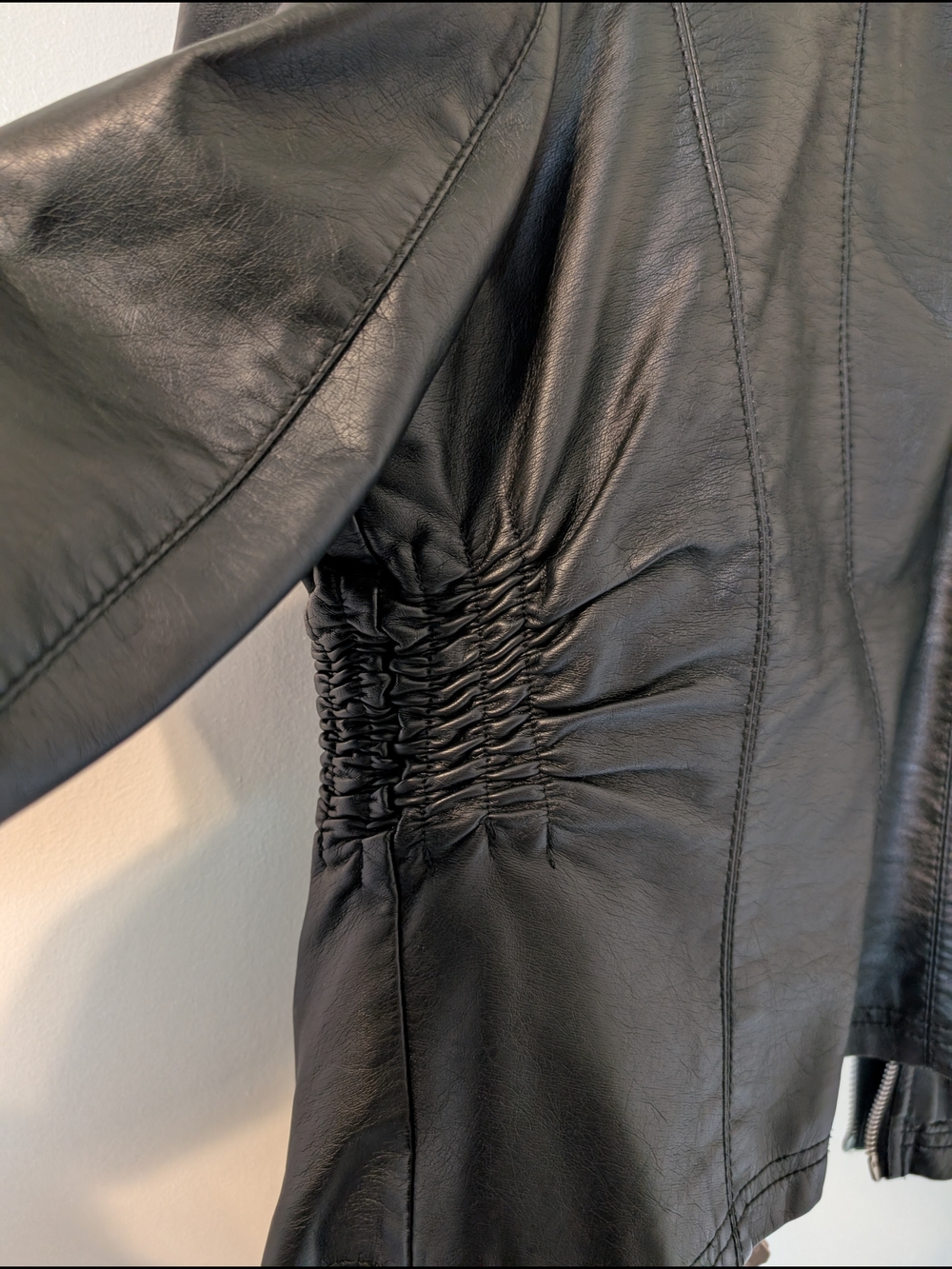 Black Faux Leather Women’s Motorcycle Jacket with Pink Lining Size XL - Picture 7 of 8